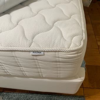 FREE QUEEN MATTRESS AND BOX SPRING - MUST PICK UP TODAY 1