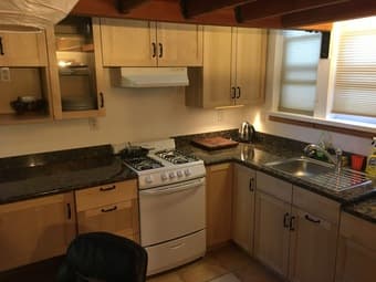 Quiet studio/cottage in downtown Palo Alto 4