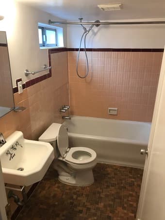 Prime location apartment near Stanford 3