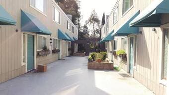 Fully furnished townhouse available (Menlo park) 1