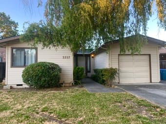 Cozy bedroom in a bright Palo Alto home, great price - move in 8/1 1