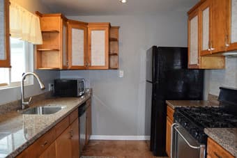 5bd/3ba house, recently updated, ~3mi from Stanford 3