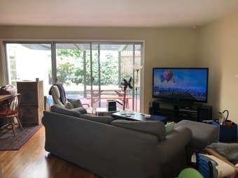 2 brs available in 3br, 1ba house in Menlo Park 1