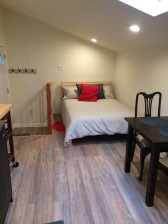 Fully furnished loft for rent 3