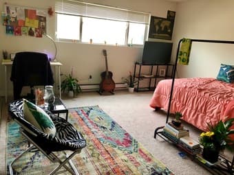 Master bedroom with private bath in Santa Clara 1