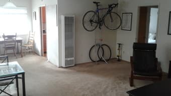 Room on College Ave near California Avenue - Long Term 4