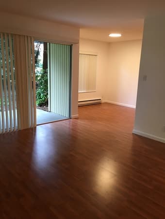 Fully Updated 2 bedroom 1 bath Condo Near Downtown Mountain View! 3