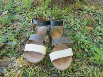 Fancy casual navy/beige wide-strap sandals, Arturo Chiang, 1