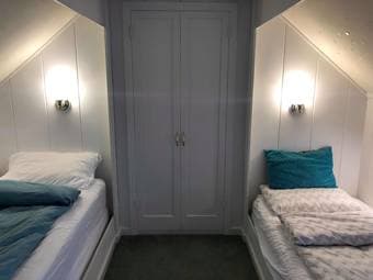 Great Menlo 2+BR House - avail. Sept 1 - 0.5mile from Stanford/Sand H. 4