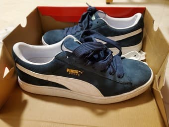Puma suede sneakers (US MEN 9.5) 1