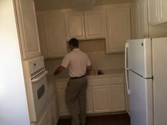 1 room available in 2BR/ 1BA near downtown Menlo Park -Available Sep 1 2