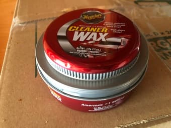 Scratches in your car? Remove them with wax for free! 2