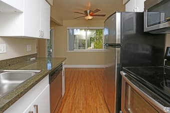 Mountain View 2b2b中主卧招租 1