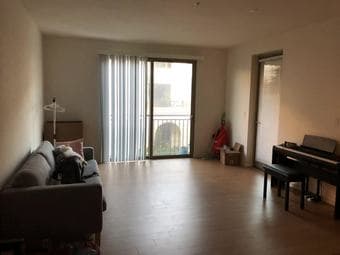 高档2b2b公寓中的1b1b寻租 / Sublease 1b/1b in a 2b/2b apt 4