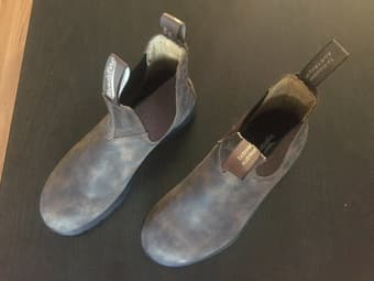 New Blundstone boots, size 8.5 US Women's 2