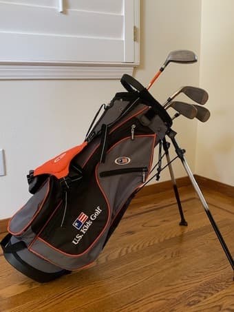 FS: Like new golf clubs for kids (5 clubs + bag, right handed, 7-9 yo) 1