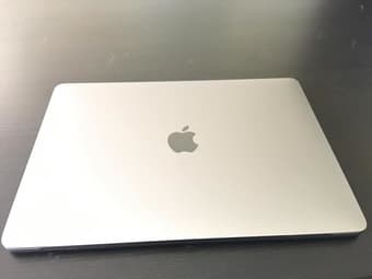 MacBook Pro 13 inch - in excellent condition, like new, still in origi 3