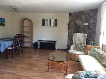 2 Master Bedrooms w/ private Bath in Beautiful Sunnyvale Townhouse 2