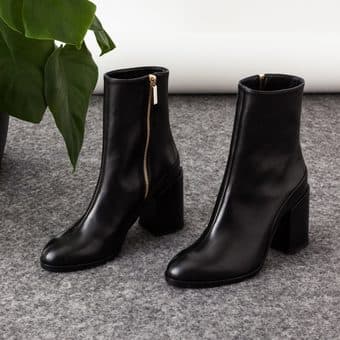 BRAND NEW Dear Frances Spirit Boots (Black)Size 38 1