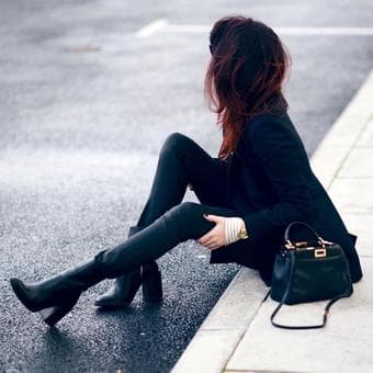 BRAND NEW Dear Frances Spirit Boots (Black)Size 38 2