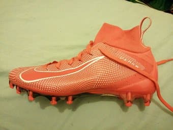 Football Cleats Nike Vapor Untouchable 3 Pro, size 7, almost new 1