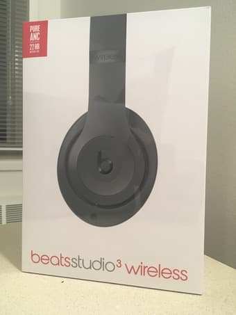 NEW: Beast Studio3 Wireless Headphones -gray- (unopened) 1