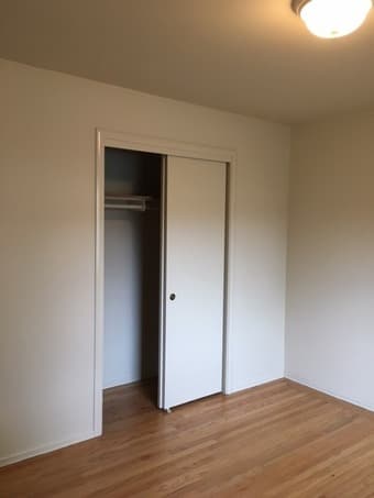 Look for a female roommate in a spacious 2B1B apartment in Menlo Park 4
