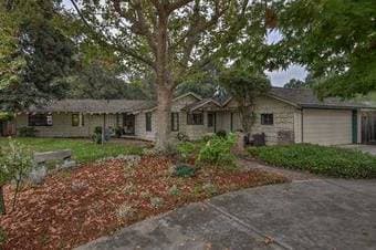 Single Family Home in Palo Alto for Rent - 2bd 2