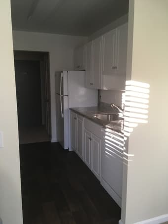 Master Bedroom Right by Campus in High-End Oak Creek Apartments 4