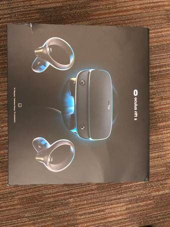 Like New Oculus Rift S 2