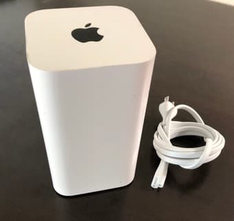 Apple AirPort Time Capsule 2TB 1