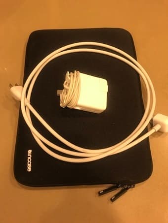 MacBook Air 13” 8G RAM 128G SSD 2