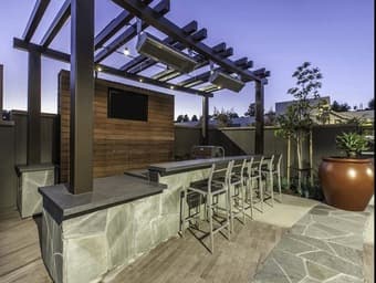 Seeking one roommate to share an apt close to Facebook HQ 2