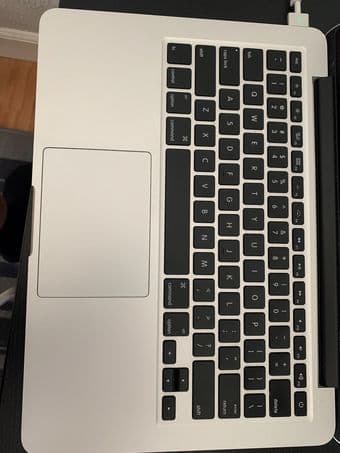 Macbook Pro 13in Early 2015 256G i5 SSD 2