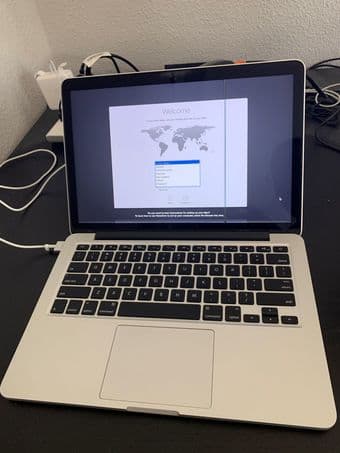Macbook Pro 13in Early 2015 256G i5 SSD 4