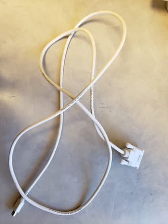 DVI to lightning bolt (mini display port) adapter 1