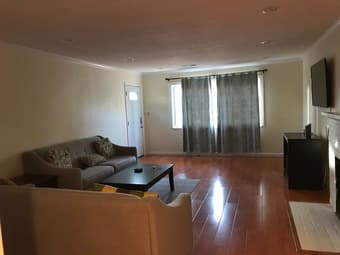 Private room available in a 5-BHK/3-bath house from 1st December 3