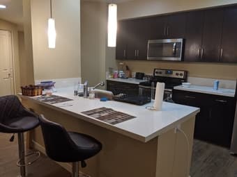 1b/1ba in 2b/2ba, located conveniently in Redwood City downtown 3