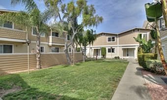 1 room available for rent in 3-bed/1.5-bath apartment in Mountain View 2