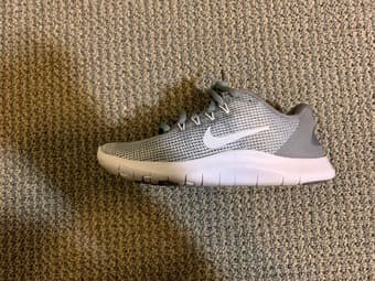 2 Nike women's shoes of size 6 and 6.5. I only wear them once. 2