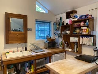 For Rent in Menlo Park: Charming, Quiet, Furnished 250 sq. ft. Studio 2