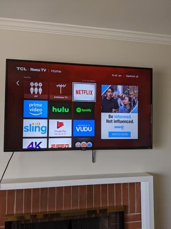 SELLING 55" Smart TV 1
