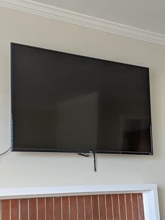 SELLING 55" Smart TV 3