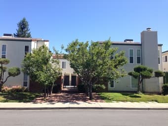 A bedroom (w/ shared bathroom) in Menlo Park house near Stanford 1