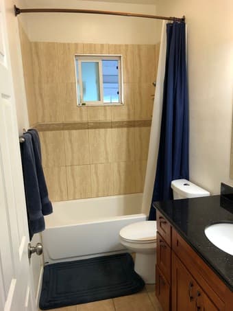 1 bedroom in downtown Palo Alto house 4