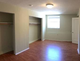 Big room w/ private entrance, private bath, garage spot in SF Mission 2