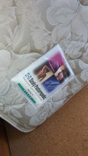 Extra-long single bed, Simmons inner-spring mattress. 2