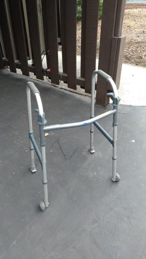 Free: walker and raised toilet seat for people with mobility problems 1