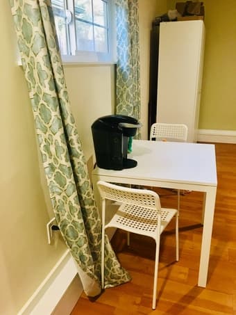 Fully-furnished cozy studio 3 miles from Stanford 2