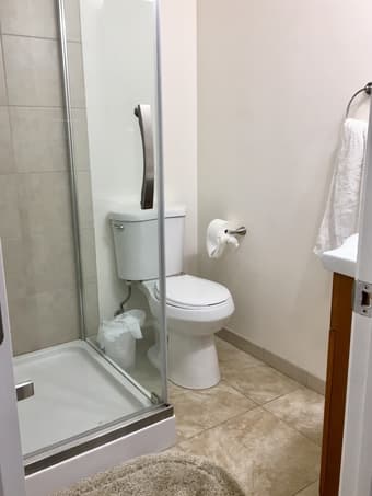 Fully-furnished cozy studio 3 miles from Stanford 3